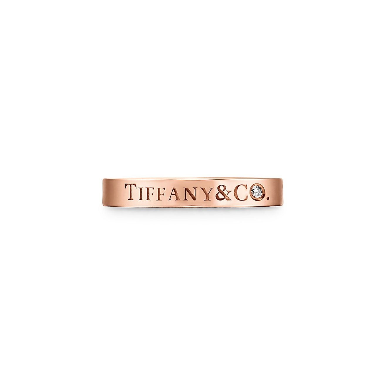 Tiffany & Co.® バンドリング 3mm 18Kローズゴールド、ダイヤモンド(0.01ct) ¥190,300(税込)